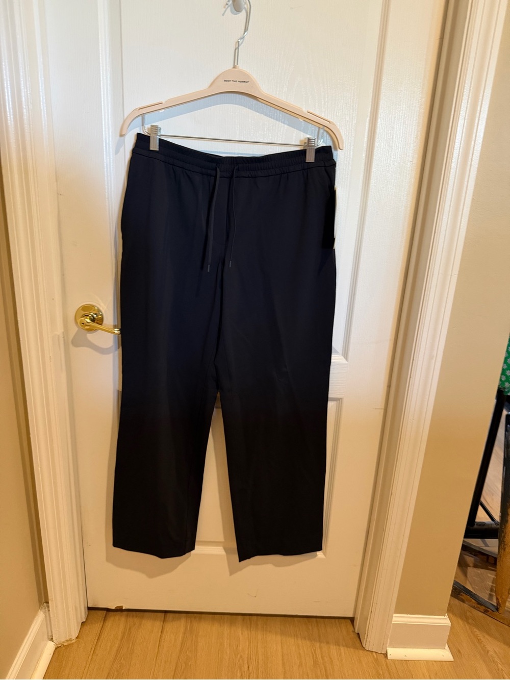Women’s Lululemon NWT Black Drawstring Pants